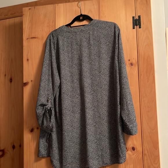 H&M Top - Picture 5 of 6